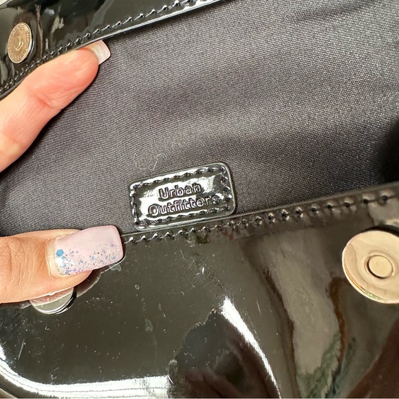 Urban Outfitters Lacquered Waist Bag - Picture 4 of 8